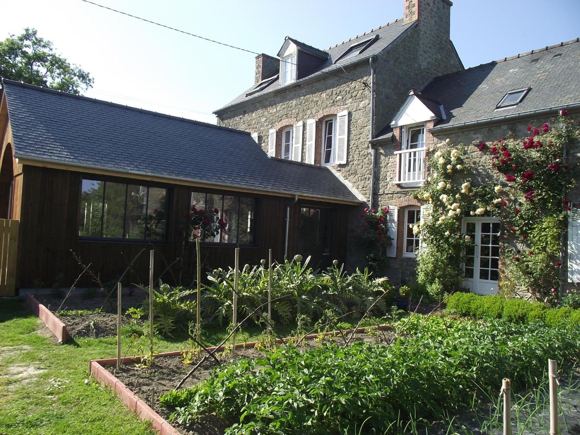 Chambres D'Hotes Le Clos D'Enhaut Dinard Exterior photo