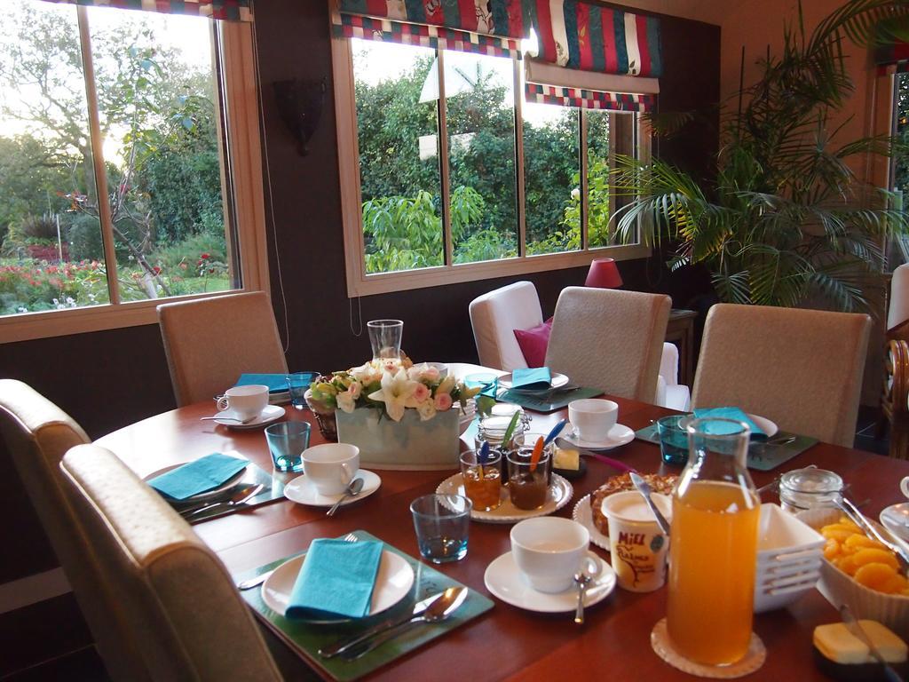 Chambres D'Hotes Le Clos D'Enhaut Dinard Exterior photo